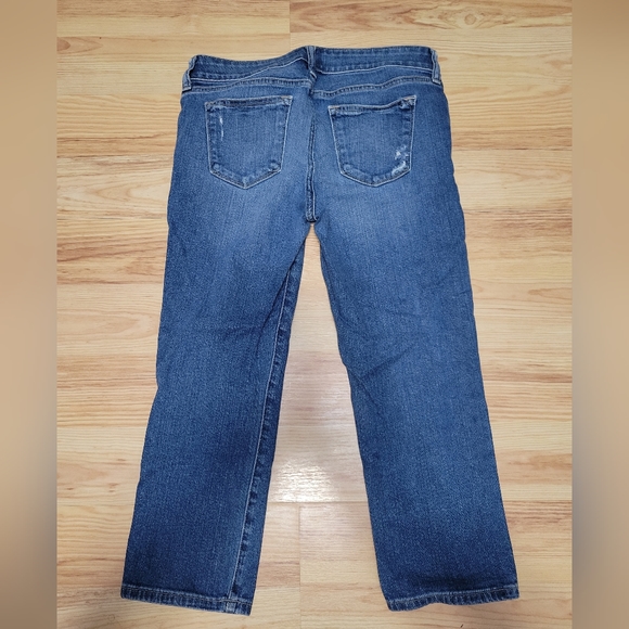 Capris - Picture 4 of 9